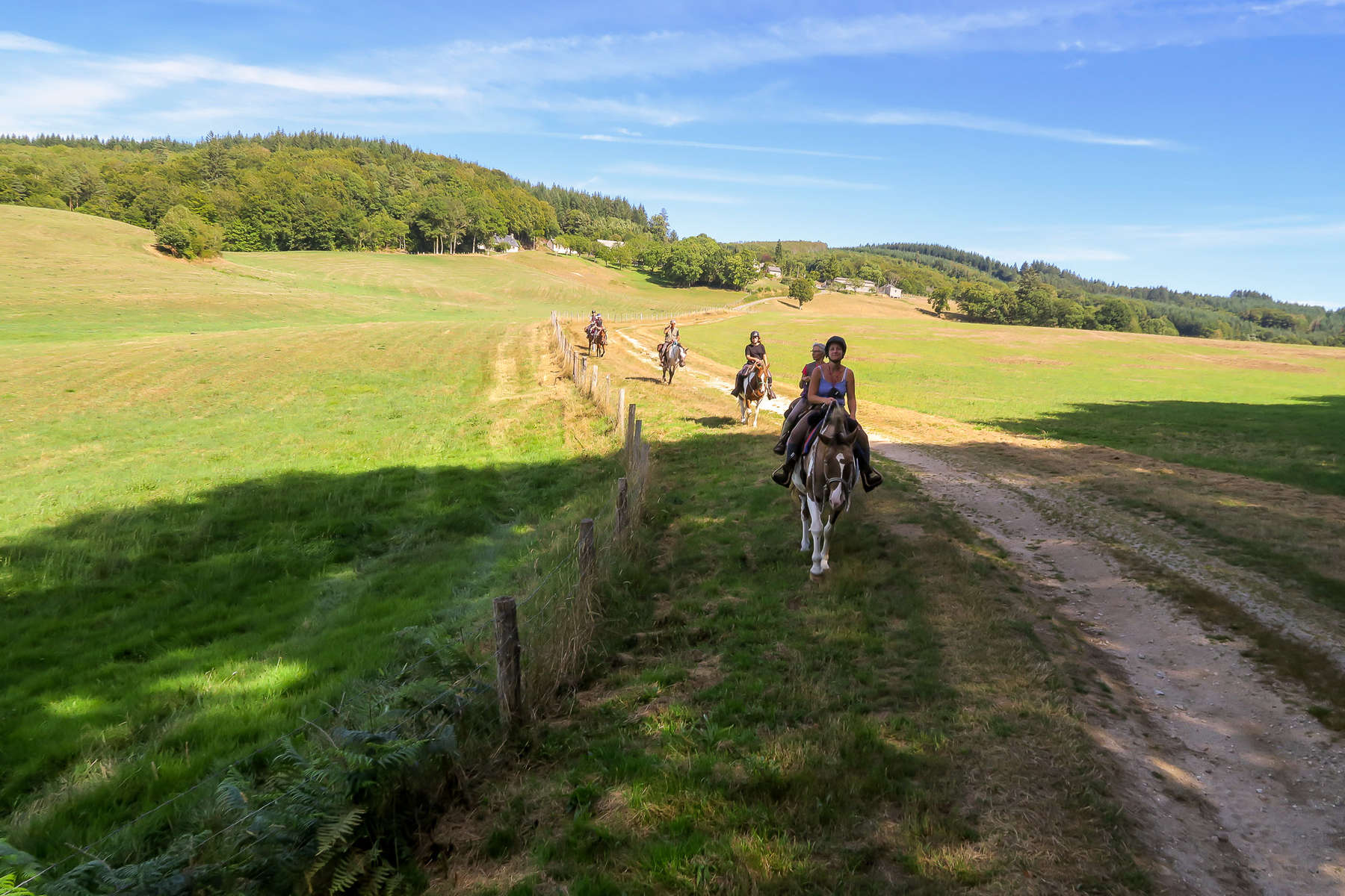 FRANCE A CHEVAL - Randonnée équestre, week-end à cheval, stages, randos  juniors - Par Randocheval