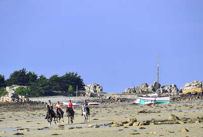 Cavaliers sur les plages bretonnes
