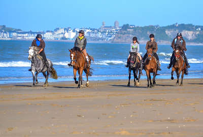 Sur les plages normandes