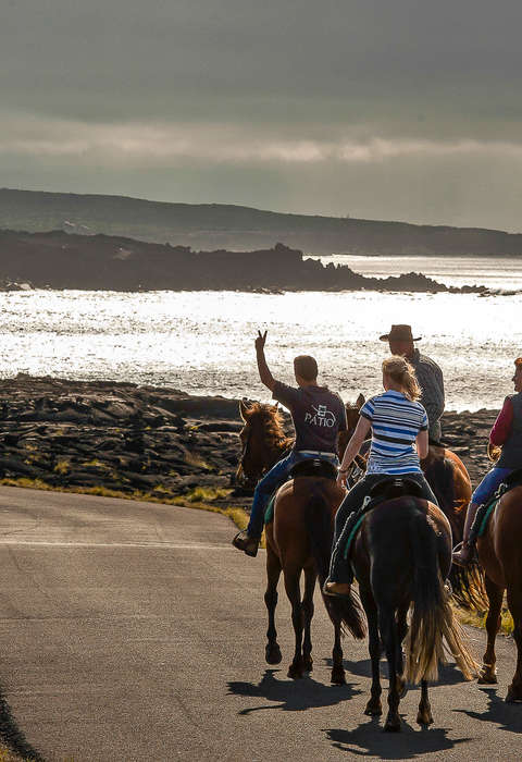 Cavaliers sur le littoral des Açores