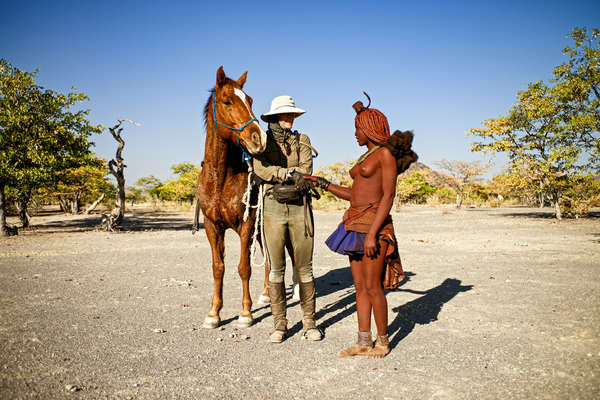 Cavalier et population namibienne