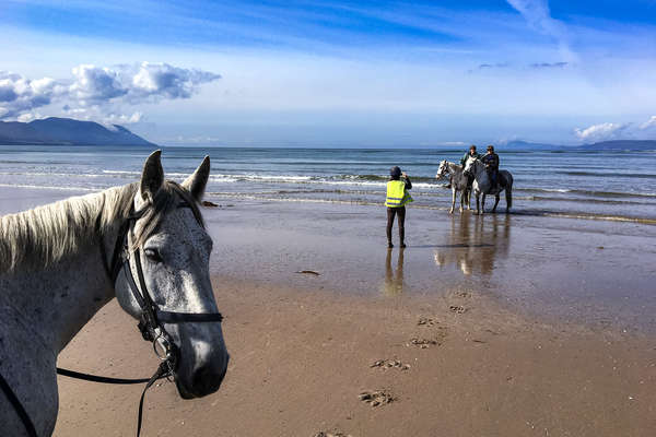 Côtes irlandaises à cheval