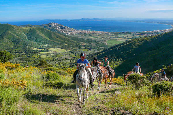 La Catalogne vue de cheval