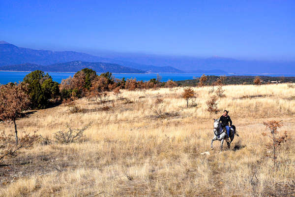 Lac Beysehir à cheval