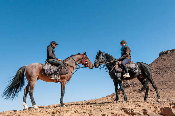 Le désert au Maroc à cheval