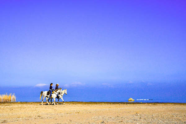 Le lac Beysehir à cheval