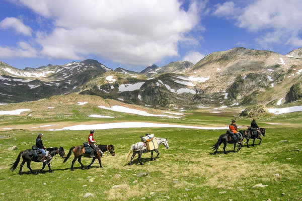 Les Pyrénées à cheval