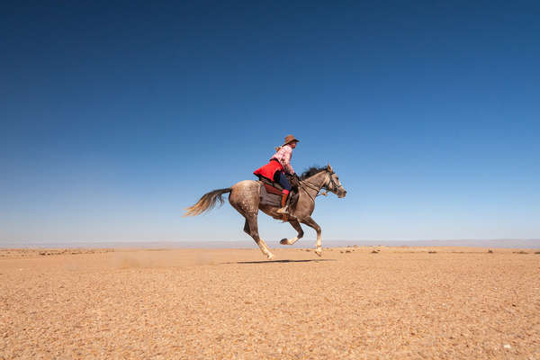 Nambie à cheval