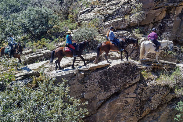 Paysages sauvages de l'Andalousie à cheval