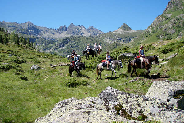 Pyrénées, Séjour à cheval