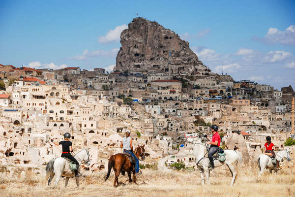 Villages troglodytes de la Cappadoce à cheval
